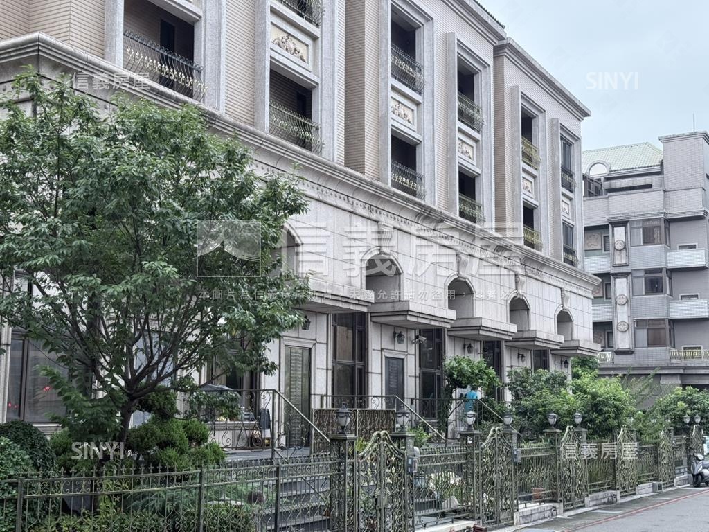 爵士尊邸社區外觀及周邊環境