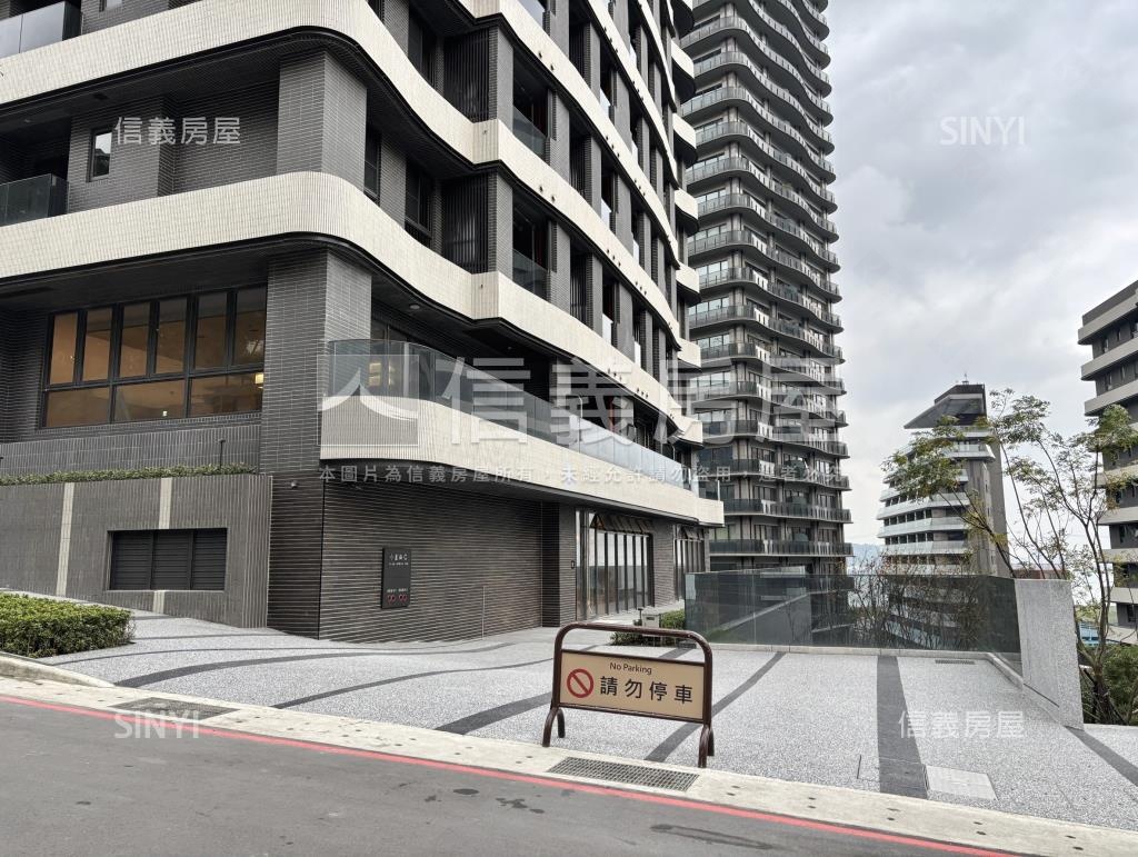 小藍海C區社區外觀及周邊環境