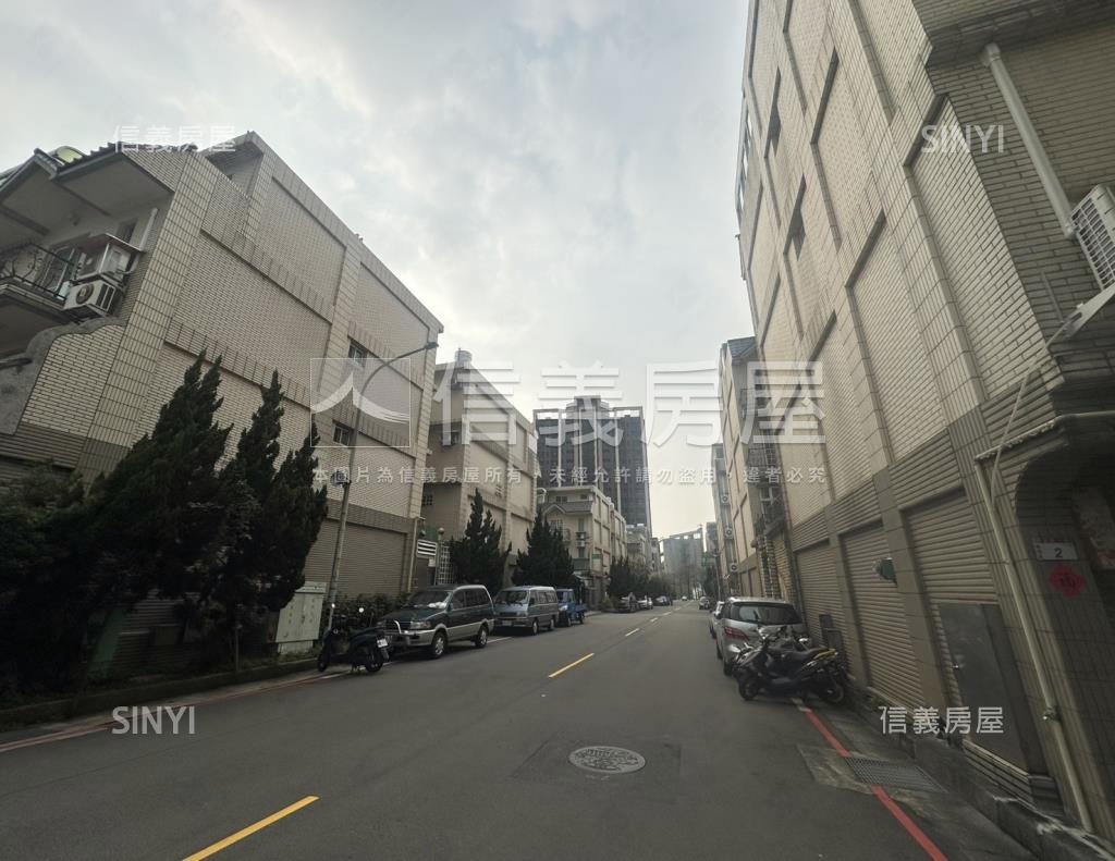 臻美墅社區外觀及周邊環境