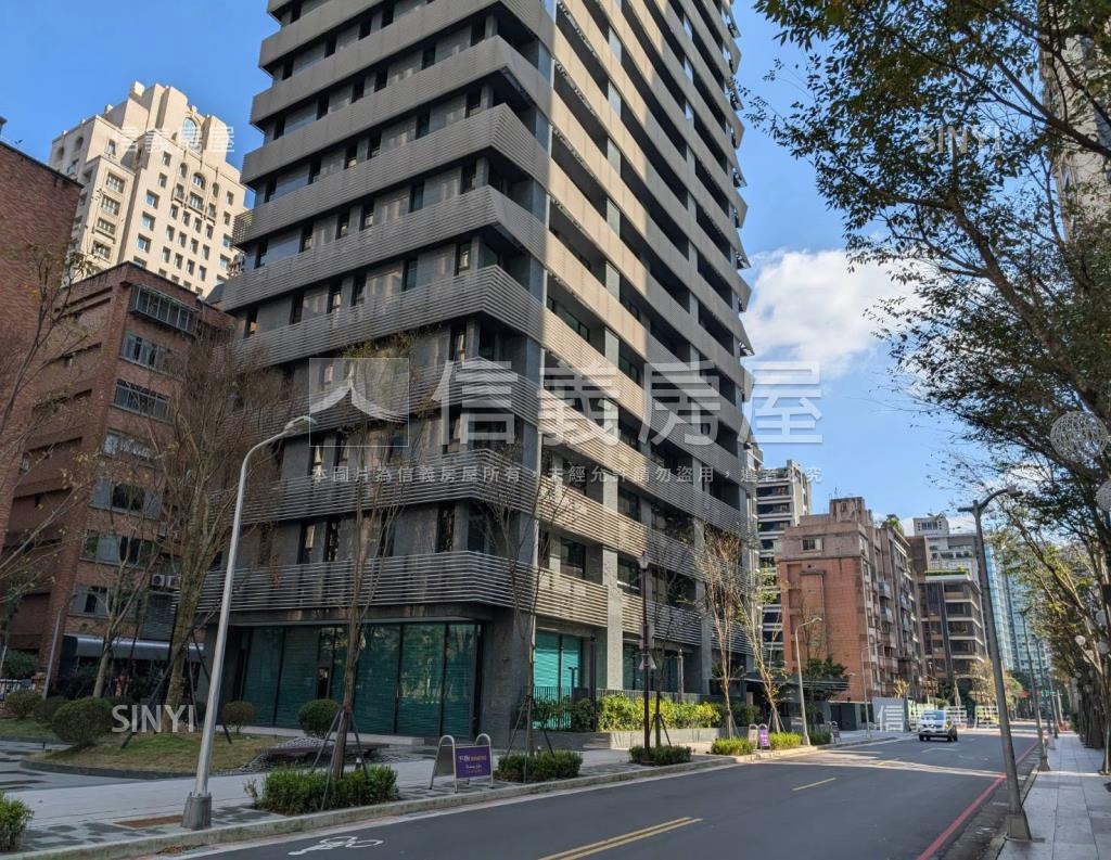 松雍社區外觀及周邊環境