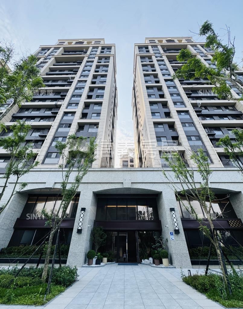 皇普園首之道社區外觀及周邊環境