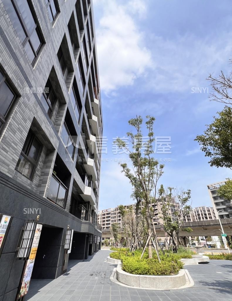 合雄文心社區外觀及周邊環境