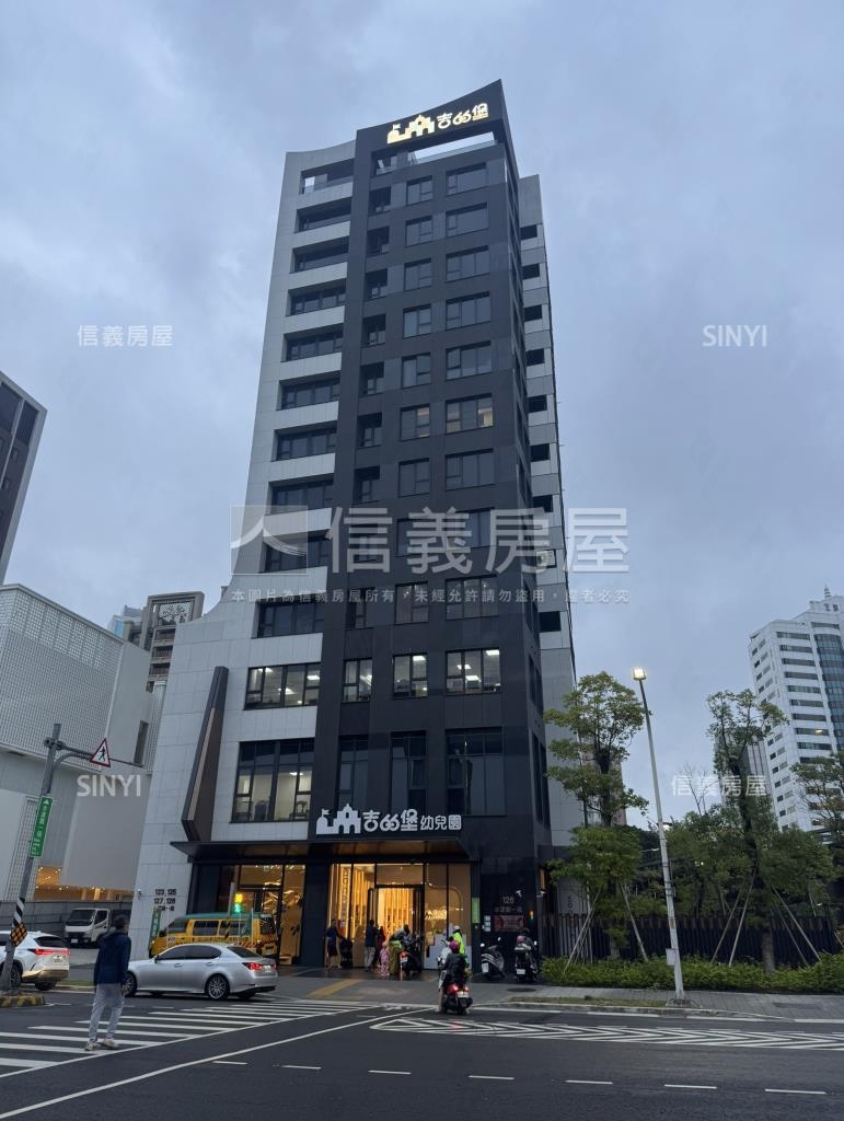 川晴青青社區外觀及周邊環境