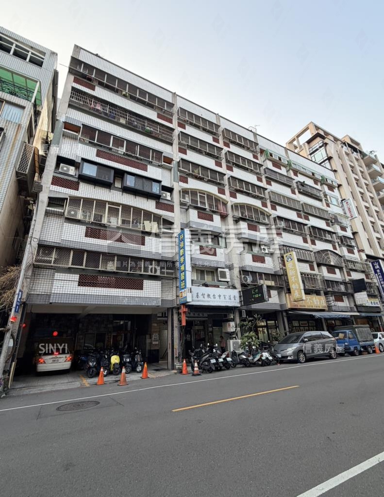 玉典居社區外觀及周邊環境