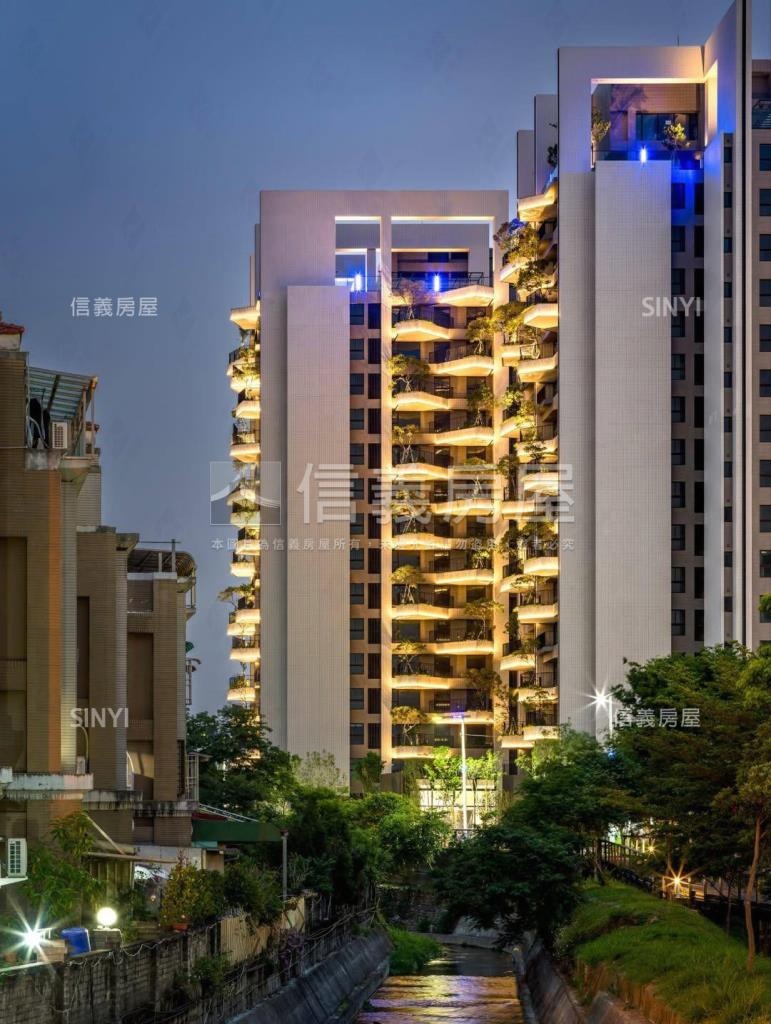 鉅虹映一彎綠社區外觀及周邊環境