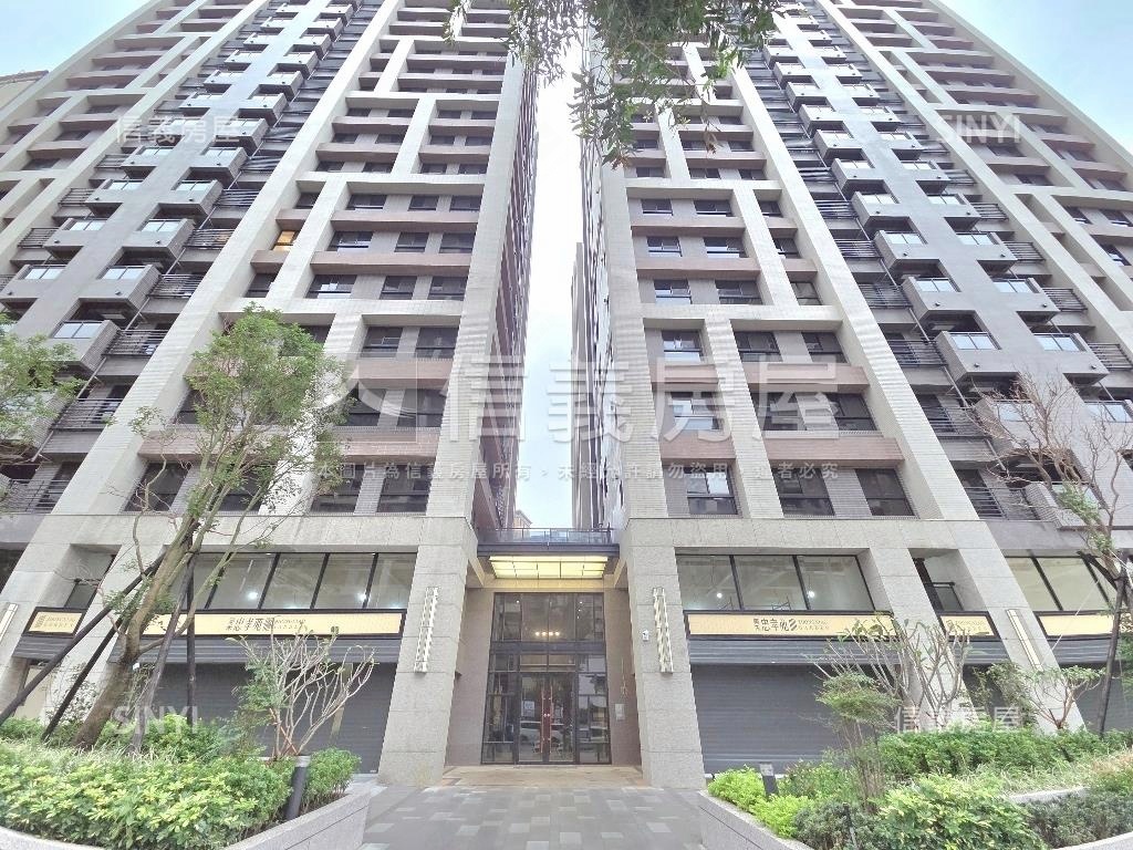 築禾忠孝苑社區外觀及周邊環境