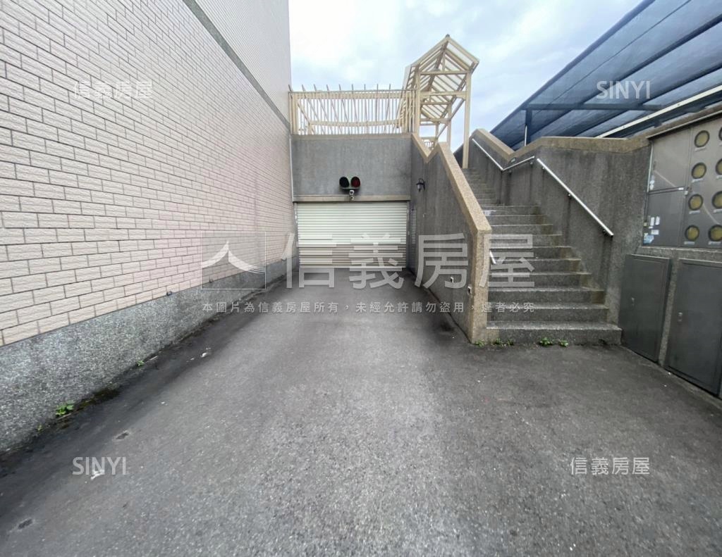 總太五期－崇德松築社區外觀及周邊環境