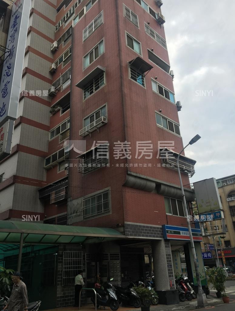 興大豪門社區外觀及周邊環境