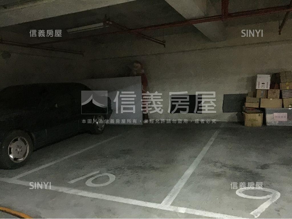 興大豪門社區外觀及周邊環境