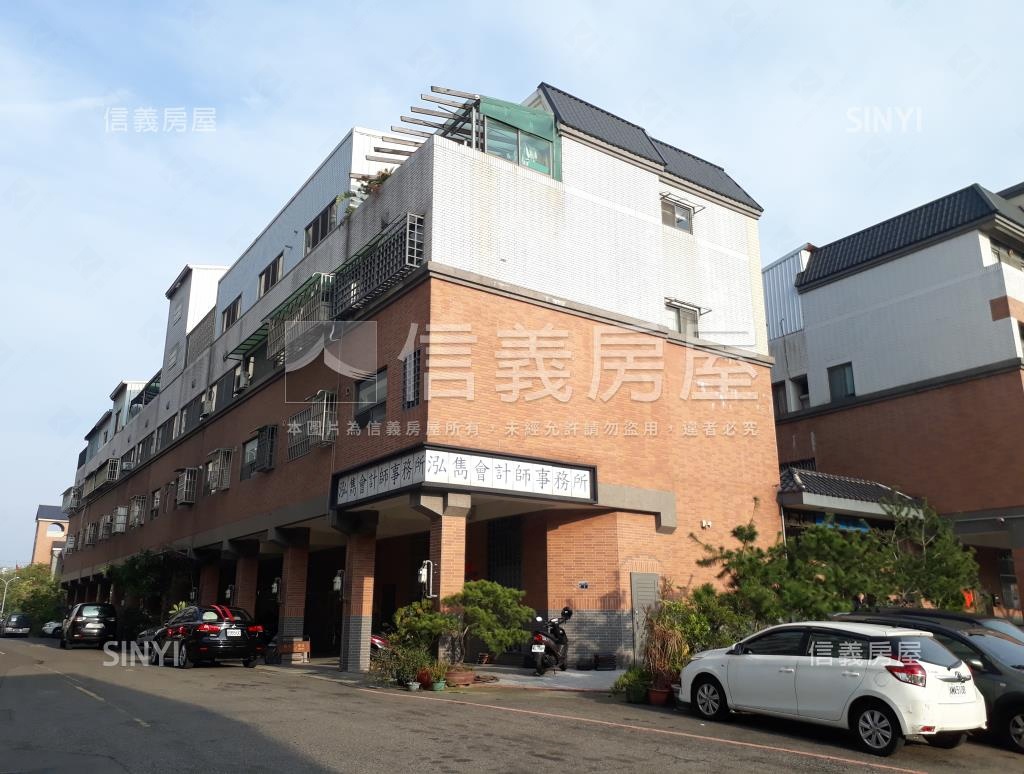 文心富園社區外觀及周邊環境