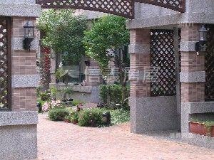 盧森堡公園社區外觀及周邊環境