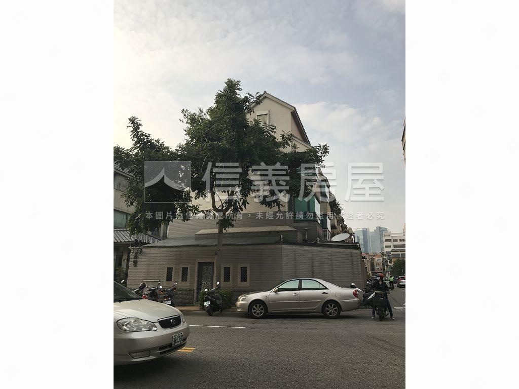鑫墅社區外觀及周邊環境