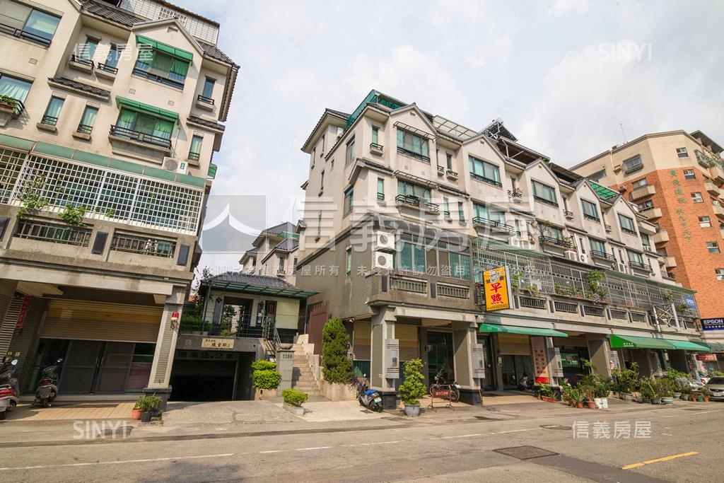 綠官邸社區外觀及周邊環境
