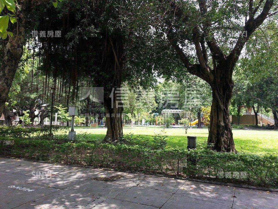 樸實社區外觀及周邊環境