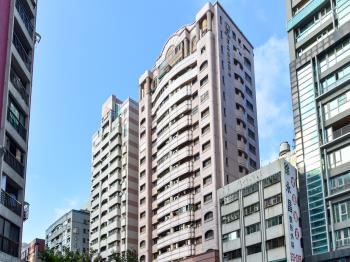 百立帝國王座