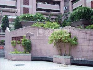 長谷天鵝湖社區外觀及周邊環境
