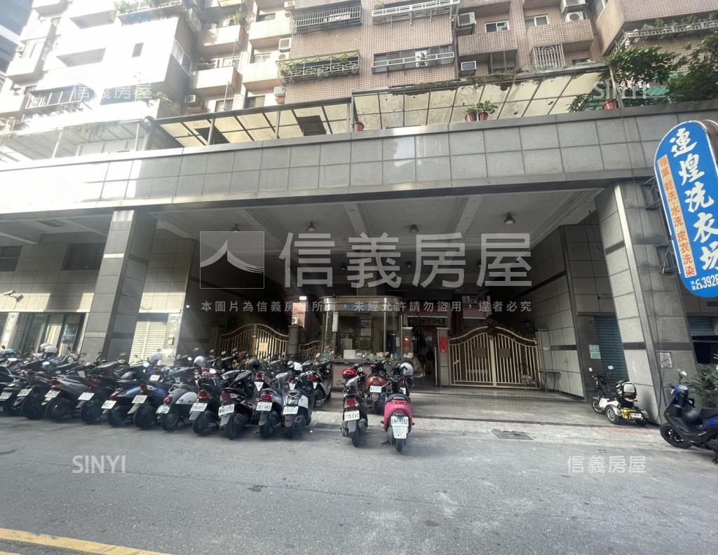 啟安美國社區外觀及周邊環境