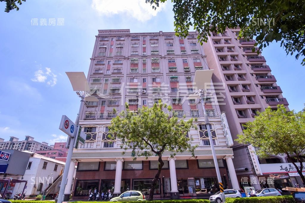 雲錦堂皇社區外觀及周邊環境