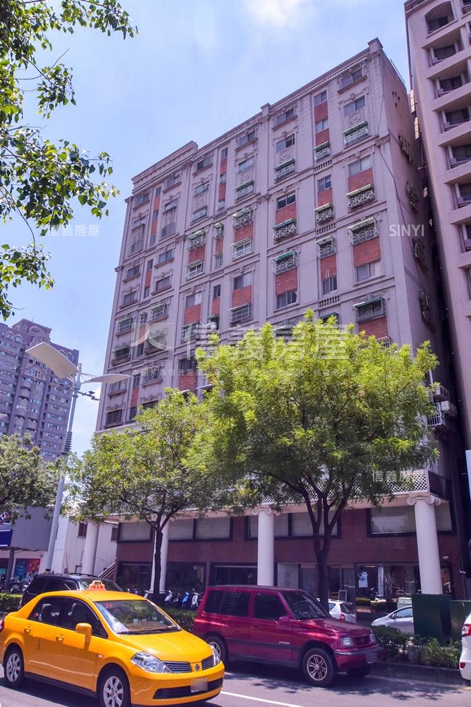 雲錦堂皇社區外觀及周邊環境