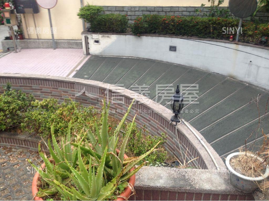 百立首府宮庭社區外觀及周邊環境