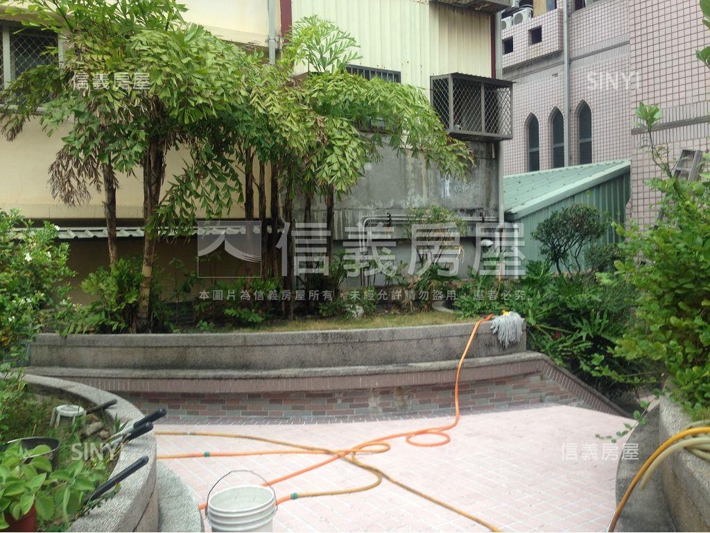 百立首府宮庭社區外觀及周邊環境