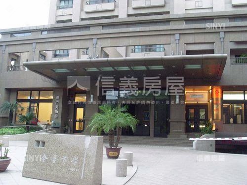 全台首學社區外觀及周邊環境