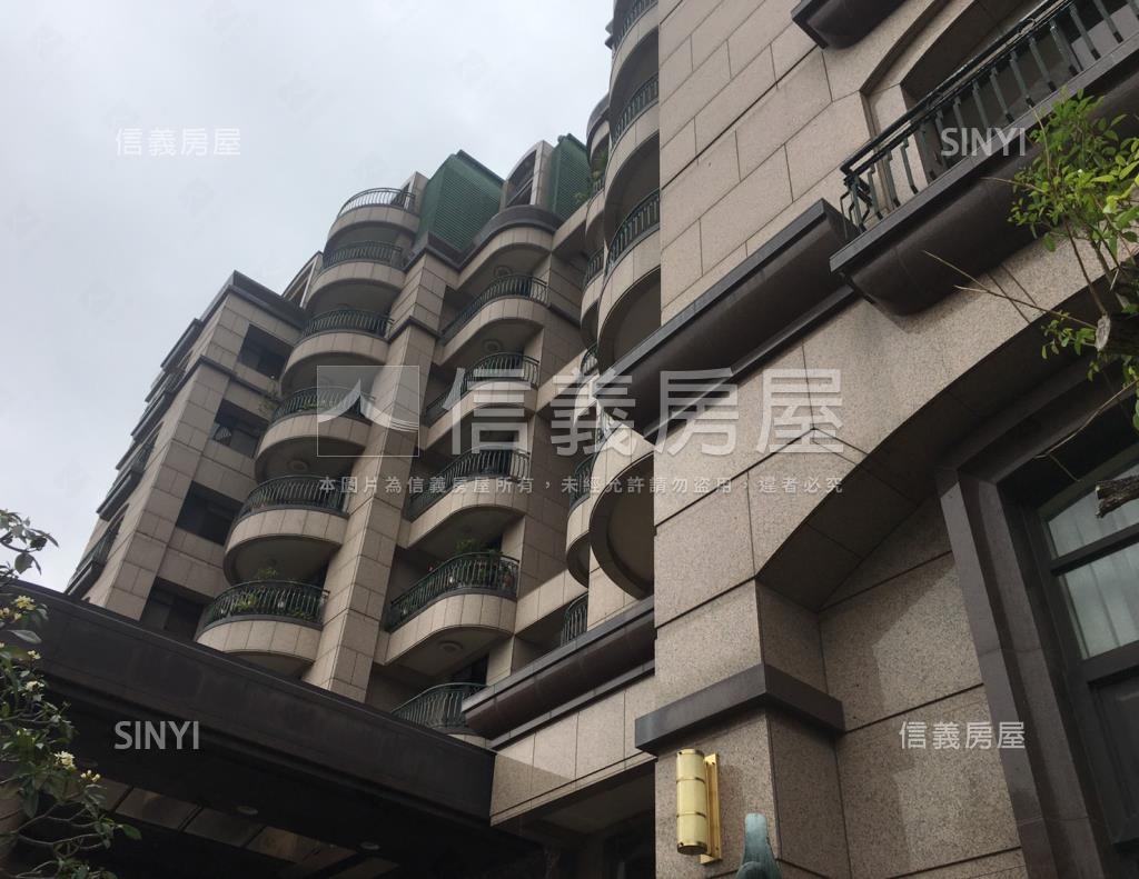 金典社區外觀及周邊環境