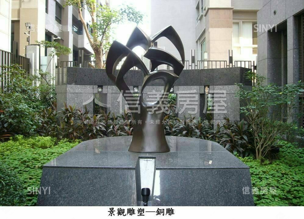皇苑人文首璽社區外觀及周邊環境
