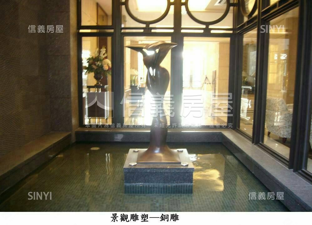 皇苑人文首璽社區外觀及周邊環境