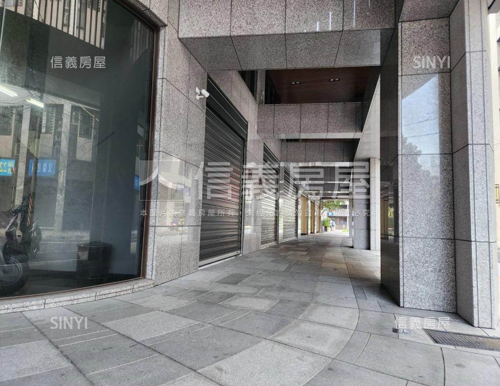 四季行館社區外觀及周邊環境
