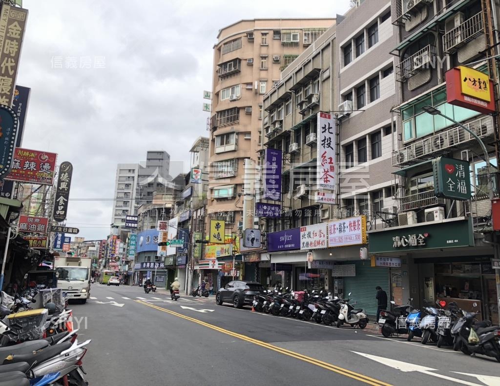 三和路二段華廈社區外觀及周邊環境