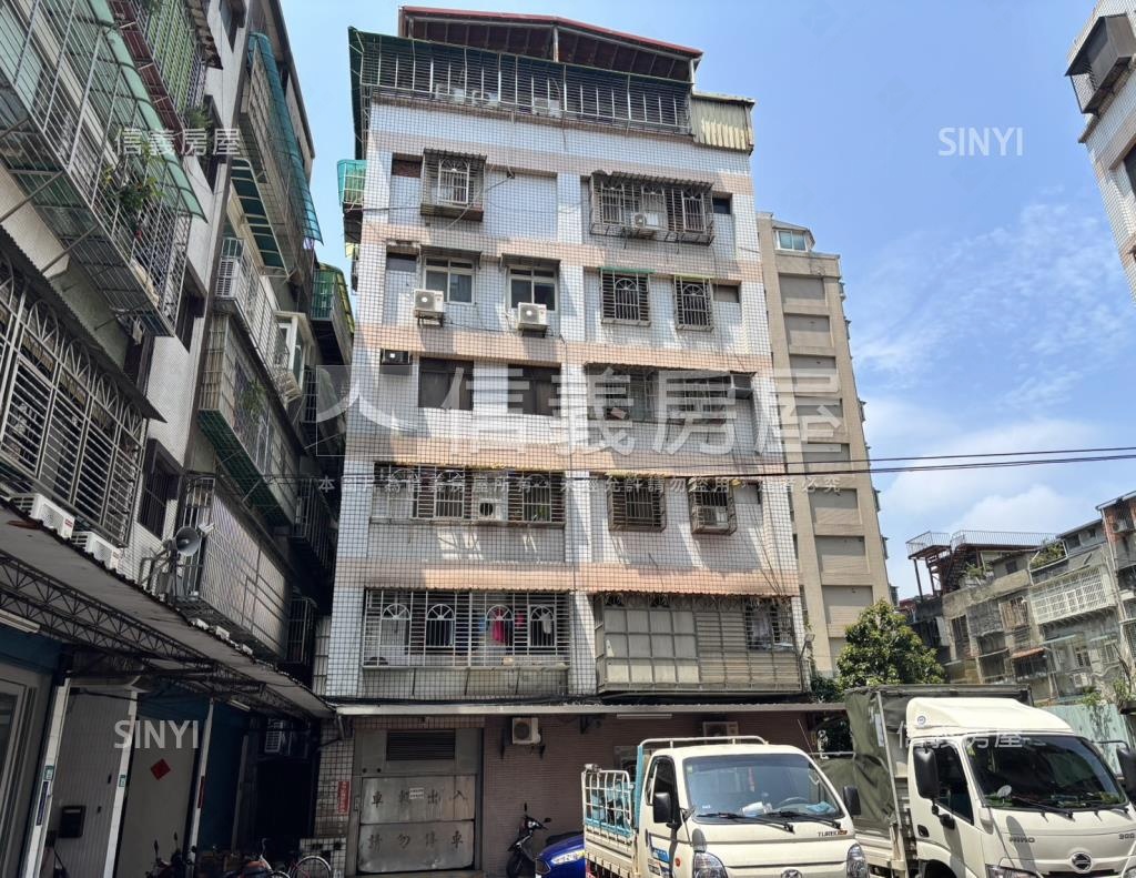 自強路三段110巷華廈社區外觀及周邊環境