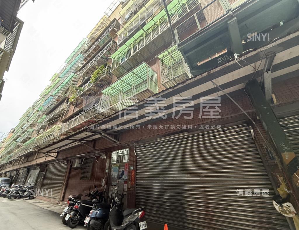 三和路四段117巷華廈社區外觀及周邊環境