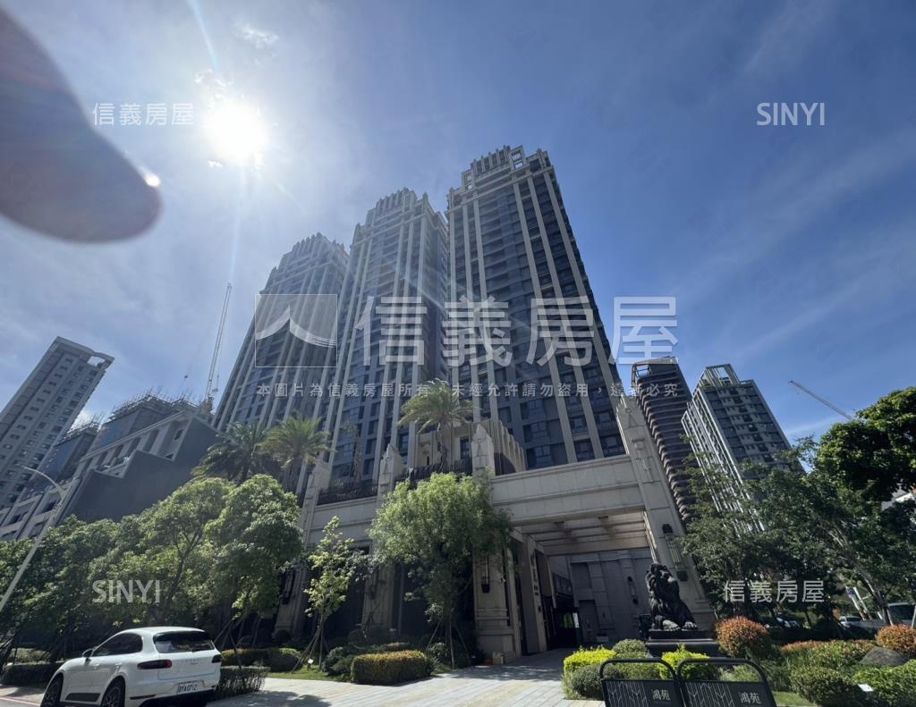 鴻苑社區外觀及周邊環境