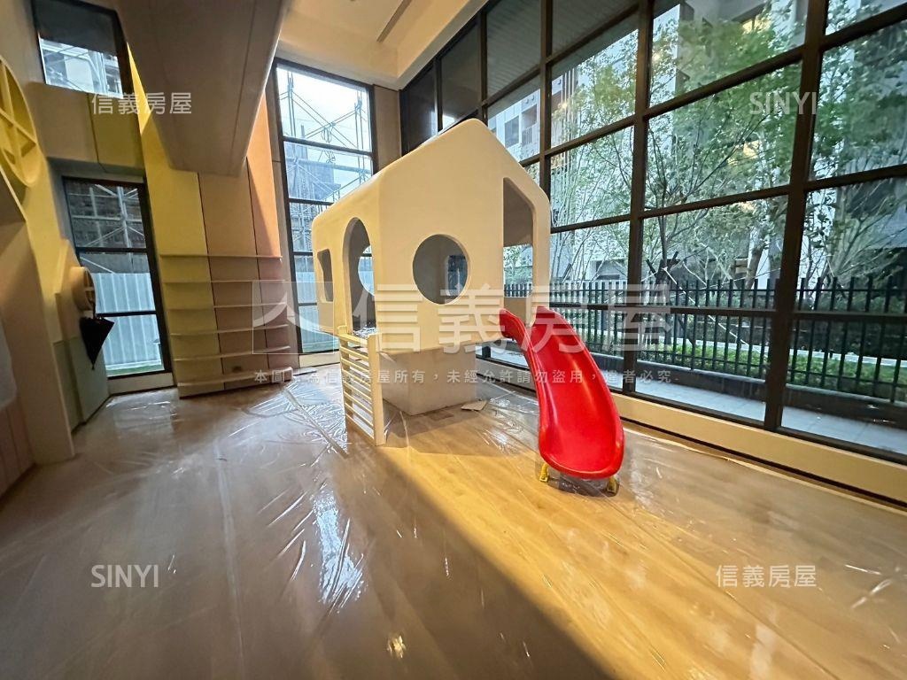 仁仁邑社區外觀及周邊環境