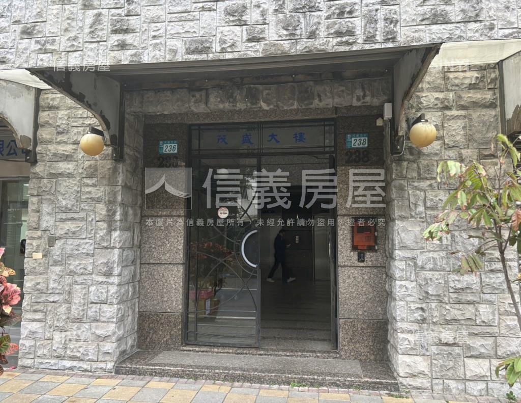 茂盛大樓社區外觀及周邊環境