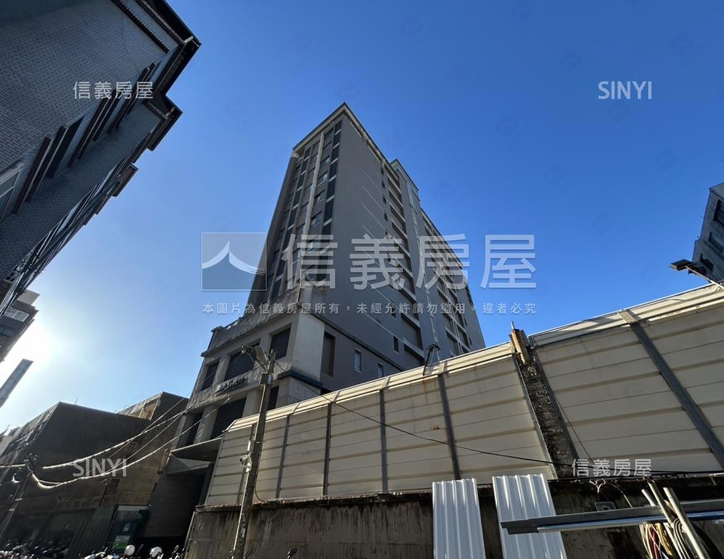 大任我行社區外觀及周邊環境