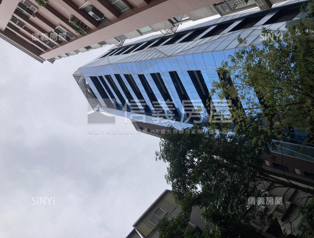 碧湖苑社區外觀及周邊環境