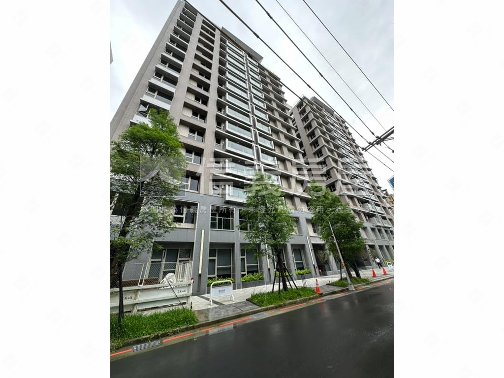 國泰悠陽社區外觀及周邊環境