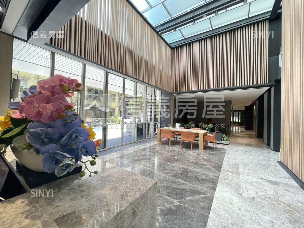 國泰悠陽社區外觀及周邊環境