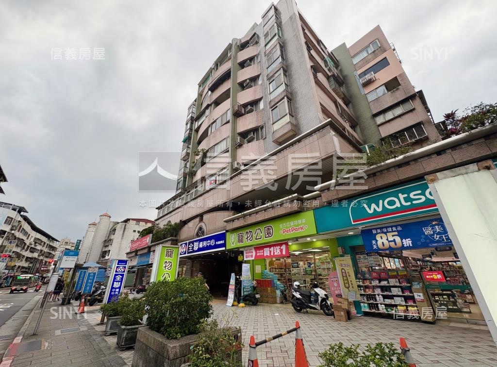 漢鴻經典社區外觀及周邊環境