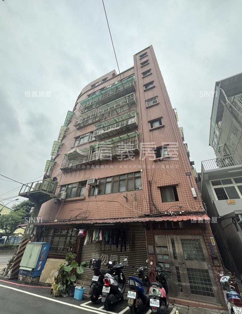 河邊北街華廈社區外觀及周邊環境