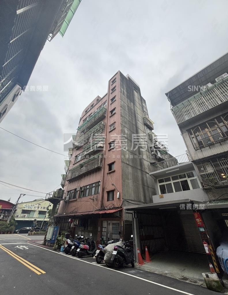 河邊北街華廈社區外觀及周邊環境