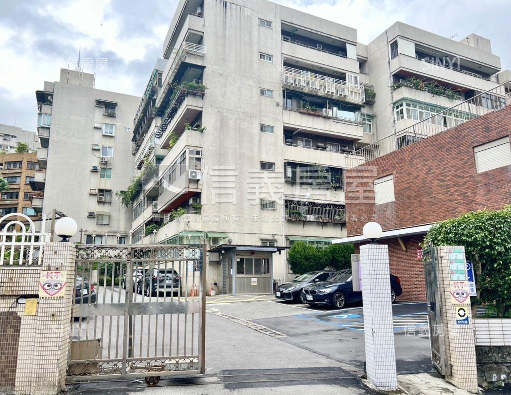 中銀山莊A區社區外觀及周邊環境