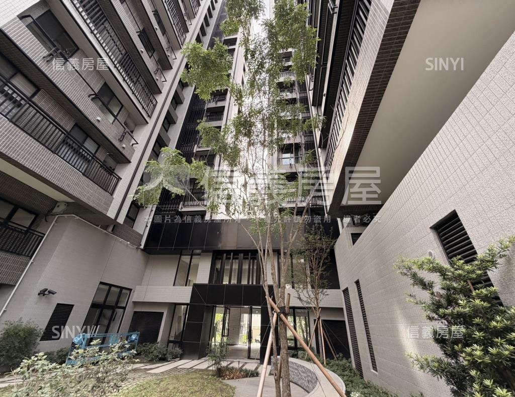 仁山潮尚居社區外觀及周邊環境
