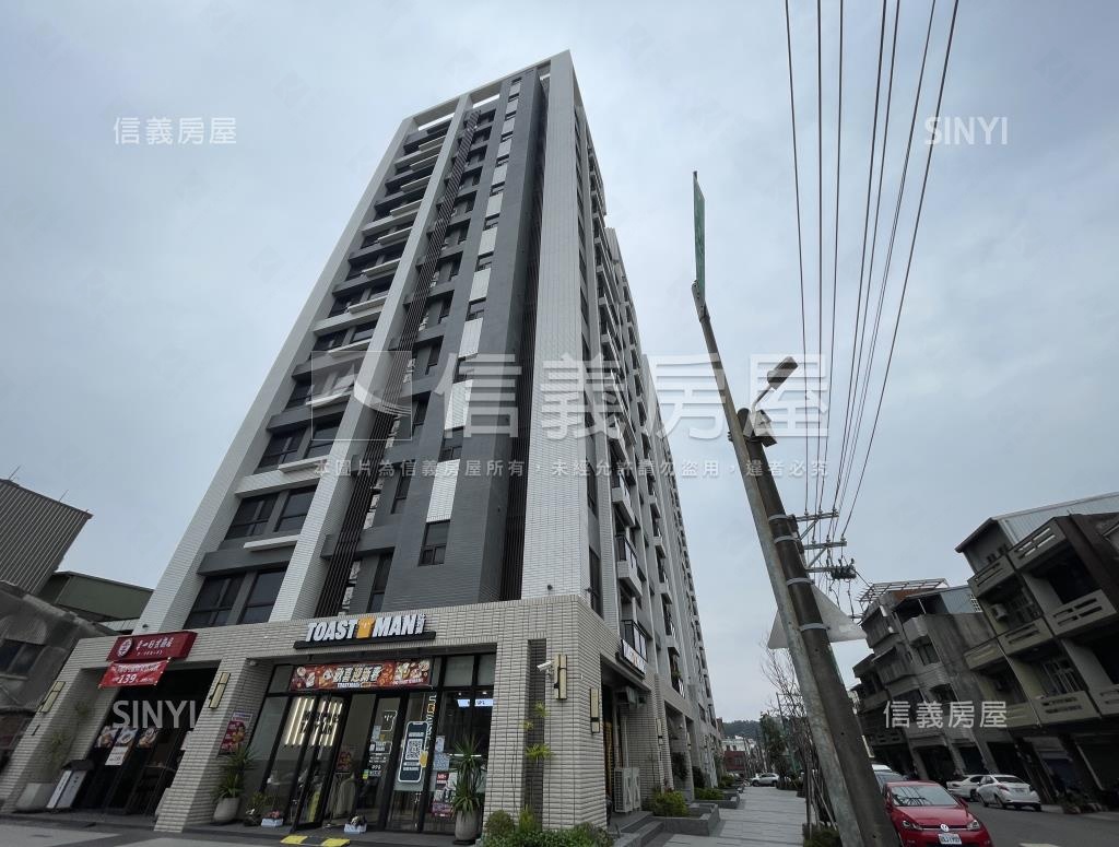 泓典金鑽恆鑽區社區外觀及周邊環境