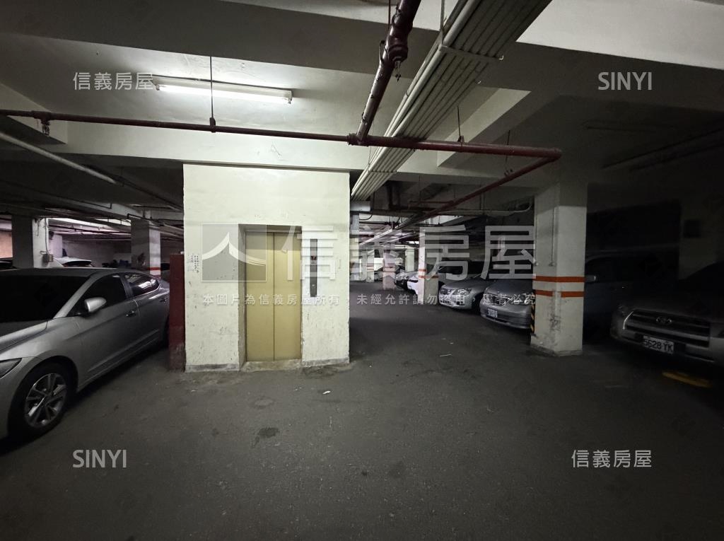 中央公教大樓社區外觀及周邊環境
