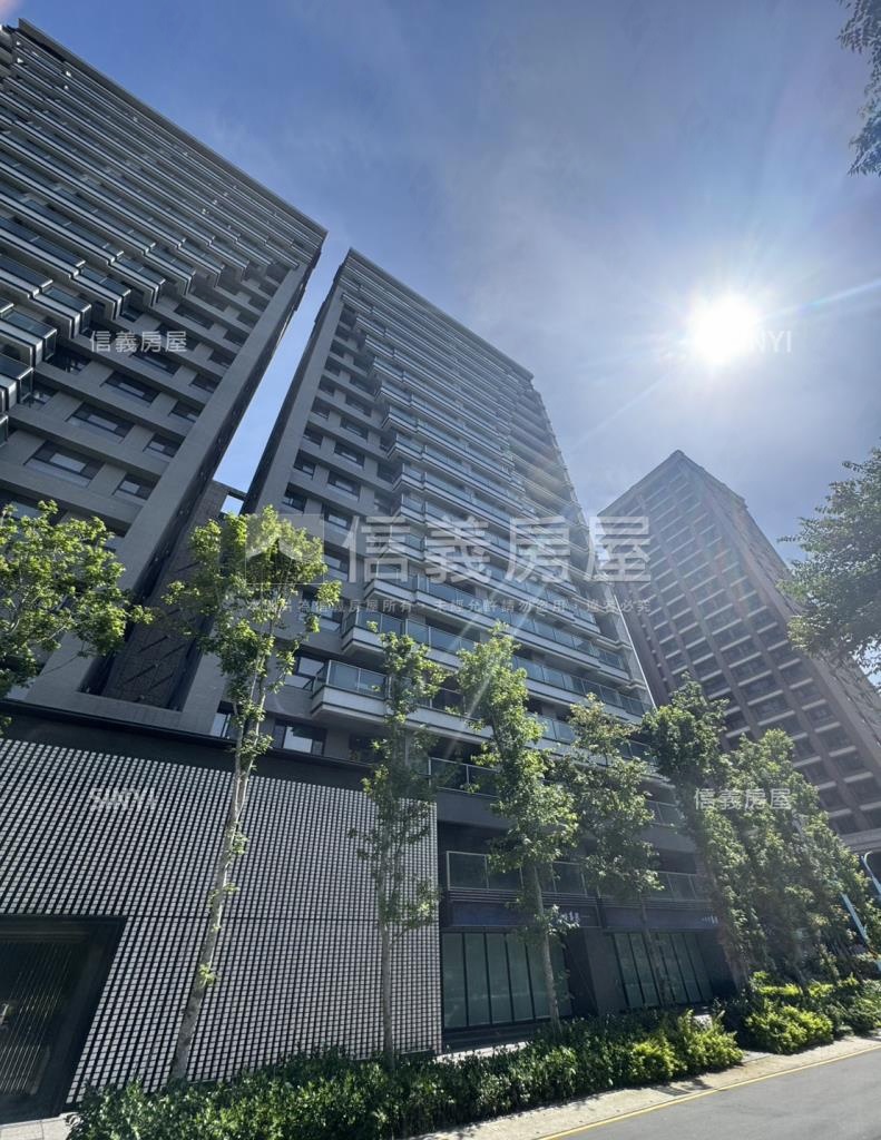 京澄泰然社區外觀及周邊環境