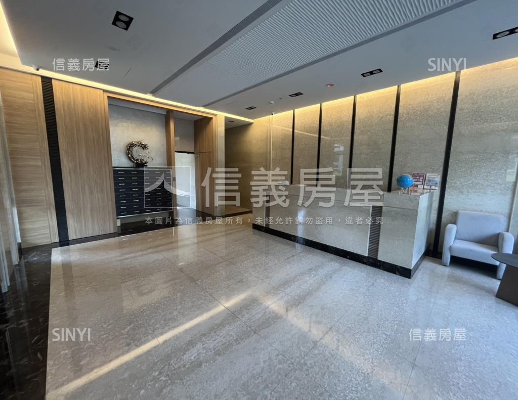 八方富世康社區外觀及周邊環境