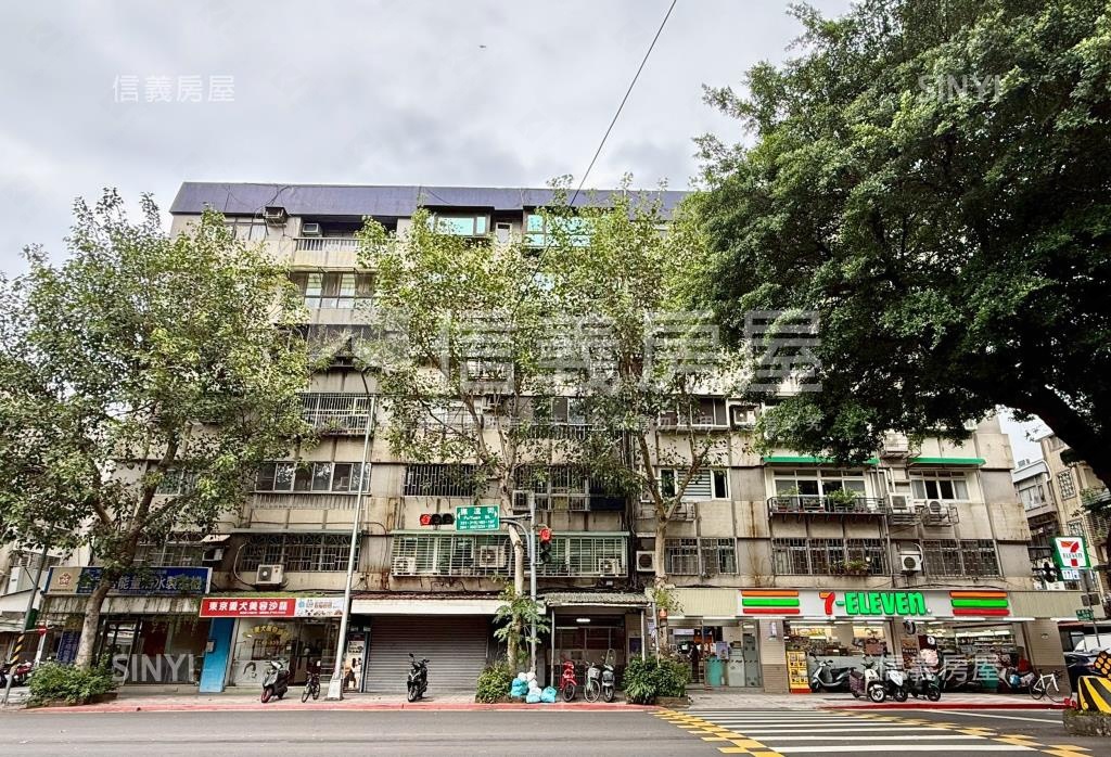 懋興大廈社區外觀及周邊環境